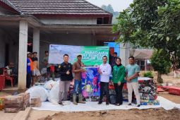 PT Pegadaian salurkan bantuan untuk korban banjir bandang di Lampung Barat