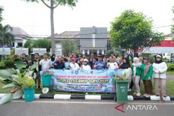 Kanwil Kemenkum Babel gelar gotong royong peringati World Cleanup Day 2025