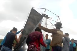 Dosen UNU Lampung kembangkan pembangkit listrik hybrid untuk petambak udang vaname