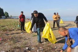 Wali Kota Makassar pimpin kerja bakti peringati hari kebersihan sedunia