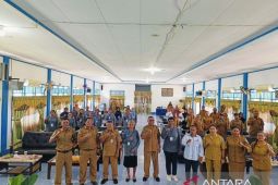 Raja Ampat tingkatkan keterampilan OAP dalam menjahit