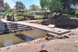 Pembangunan jembatan sementara di Mataram capai 93 persen