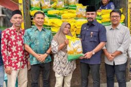 Pemkab Aceh Timur salurkan 90 ton beras untuk masyarakat