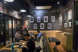 One Deck Gastropub jadi alternatif destinasi hangout 24 Jam di Surabaya