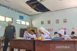 Pemkab Situbondo pastikan rehab sekolah rusak pada 2025