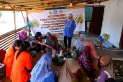 Kelompok IRT di Bekasi dapat pelatihan pembuatan sirup pidada serbuk