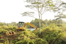 Pengelola Tol Bakter bantu normalisasi saluran air di Lampung Selatan