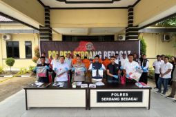 Polres Serdang Bedagai tangkap 4 pelaku penganiaya pendeta, barang bukti senpi dan sabu