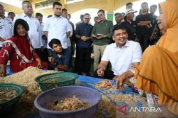 Bobby Nasution dengar langsung keluhan warga pesisir Labura