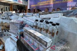 Bea Cukai Jatim II musnahkan 7,11 juta batang rokok ilegal dan minuman alkohol