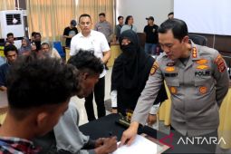 Geng motor di Banda Aceh deklarasi pembubaran depan orang tua