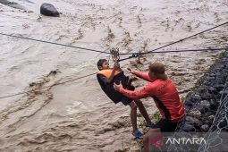 Badai tropis Fengshen terjang Filipina, delapan orang tewas
