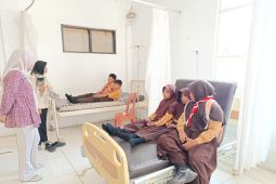 Belasan siswa SDN 05 Sidomekar Jember diduga keracunan MBG