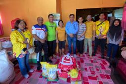 Dinas Sosial Barsel salurkan bantuan untuk korban ablasi Sungai Barito