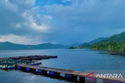 Tapsel punya pesona wisata alam, tantangan anggaran jadi sorotan