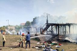 Gara-gara Korek Api Asrama Ponpes Cahaya Bangsa Lotim Terbakar