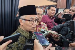 Wamendikdasmen  pastikan sekolah swasta juga dapat bantuan layar pintar