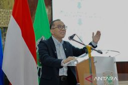 Universities must become centers of economic growth: Minister