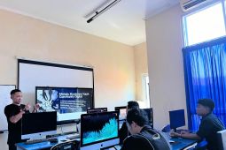 STIKOSA-AWS luncurkan Program DCI, cetak inovator muda