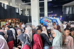 Meuseuraya Festival 2025 dipadati pengunjung, Rela antre panjang demi penukaran kartu Bingo