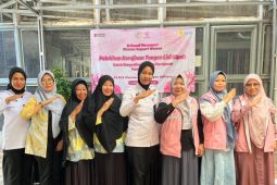 Srikandi PLN Babel-Lapas Perempuan Pangkalpinang latih warga binaan kerajinan lidi nipah