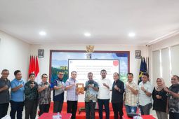 Kemenkum Malut dan DPRD Halteng bahas harmonisasi Ranperda pengelolaan lingkungan