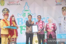 Kemenkum Kalsel lindungi motif Sasirangan Bamara lewat sertifikat hak cipta