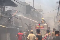 Sebanyak 1.129 warga kehilangan rumah kebakaran di Tamansari Jakbar