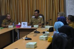 Wakil Bupati lepas lima siswa Kayong Utara ikuti sekolah rakyat