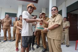 Pemkot Pematangsiantar bantu dua kelompok tani 7,5 ton benih padi unggul