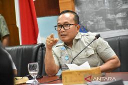 Sujiwo tekankan petugas kesehatan berikan layanan optimal