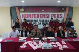 Polda Sumsel tangkap tujuh orang pengedar sabu-sabu dan pil ekstasi
