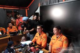 Basarnas kembali evakuasi lima korban Ponpes Al Khoziny