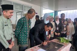 Bupati Batang Hari resmikan gedung cuci darah