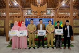 Pemkot Bandung beri penghargaan untuk Kafilah MTQH Jabar 2025