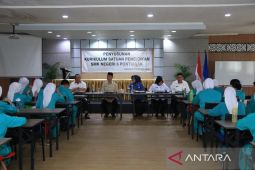 KPK dalami hasil penggeledahan sebelum panggil Gubernur Kalbar Ria Norsan