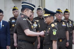 Jaksa Agung lantik Jambin dan Staf Ahli, tekankan integritas