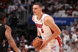 Miami Heat menang telak 144-117 atas Hornets