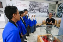 Komunitas Menapak Banten ajak anak muda belajar sejarah sambil jalan kaki