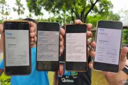 Warga transfer uang ke rekening Pemkab Bekasi