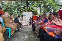 Pemprov Lampung serahkan bantuan bagi korban gempa di Tanggamus
