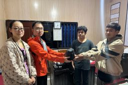 Polres Jembrana kembalikan tas warga negara Cina tertinggal di kapal