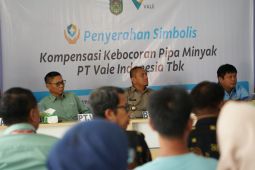 PT Vale serahkan biaya penanggulangan  dampak pipa bocor di Towuti
