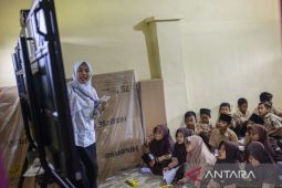 Penggunaan layar digital pintar di sekolah
