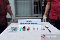 Lapas Banda Neira geledah blok hunian warga binaan antisipasi barang terlarang
