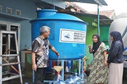 BUMD Serang salurkan tandon dan air bersih ke warga terdampak krisis air