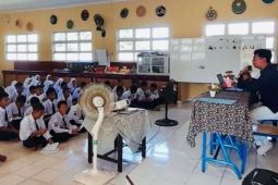 PLN Babel gencarkan sosialisasi keselamatan ketenagalistrikan di desa dan sekolah