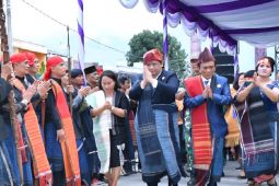 Bupati Vandiko minta jaga keunikan budaya Batak melalui even Horja Bius yang sudah turun temurun