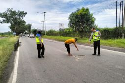 Pengendara Moge tewas tabrak truk di Perbaungan