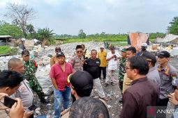 Ribuan warga Tangerang terdampak ISPA akibat pembakaran sampah di lapak limbah ilegal